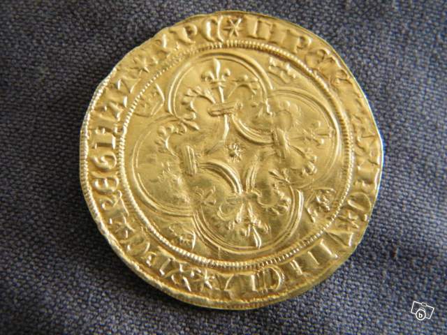 ecu charles VI à la couronne.jpg