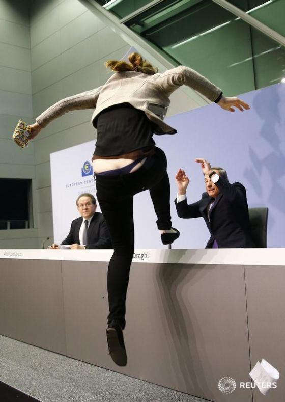 draghi attacked woman_0.jpg