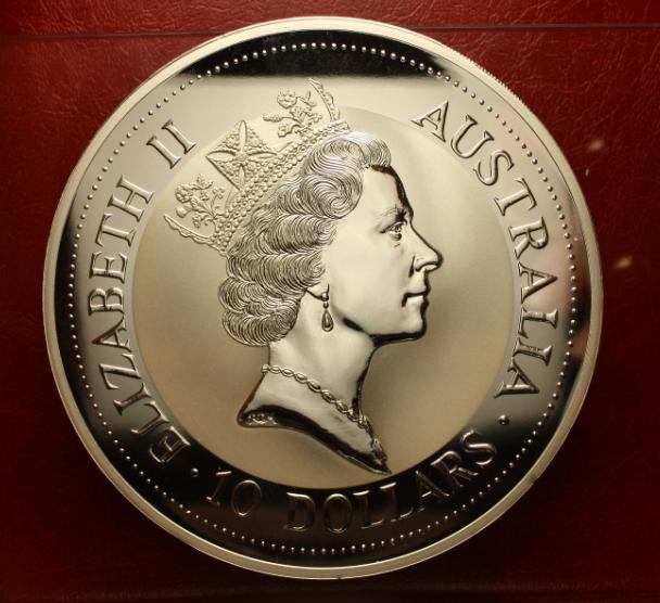 10 ONCIE ARGENTO AUSTRALIA KOOKABURRA 1992 TESTA.jpg